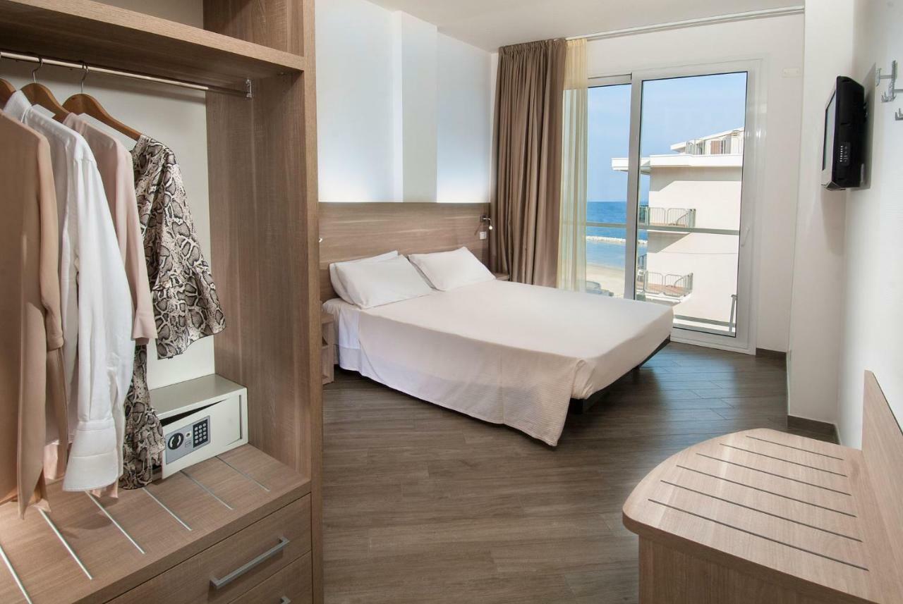 גביצ'ה מארה Hotel Atlantic & Spa מראה חיצוני תמונה